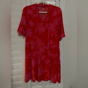 Women’s Summer Dress | lightweight | red and pink | EUC | floral